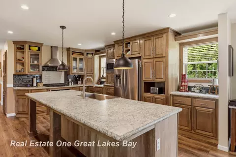 Kitchen - 6801 Standish, Bentley, MI 48613 photo 2 of 6