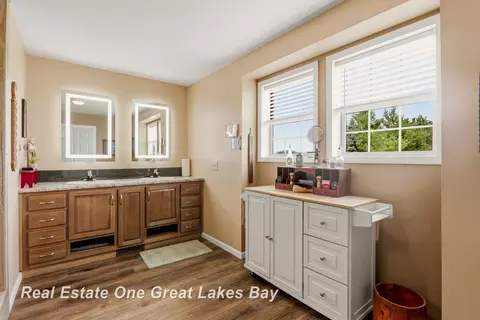 Bath - 6801 Standish, Bentley, MI 48613 photo 1 of 5