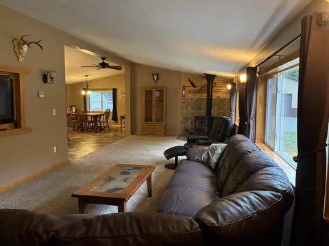 Living - 1871 W Youngs, Gladwin, MI 48624 photo 2 of 6