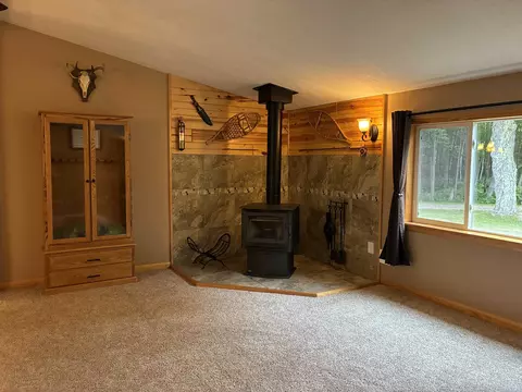 Living - 1871 W Youngs, Gladwin, MI 48624 photo 4 of 6