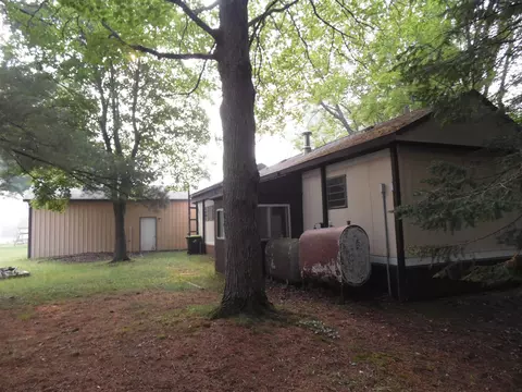 Exterior - 668 Big Oaks, Gladwin, MI 48624 photo 17 of 27