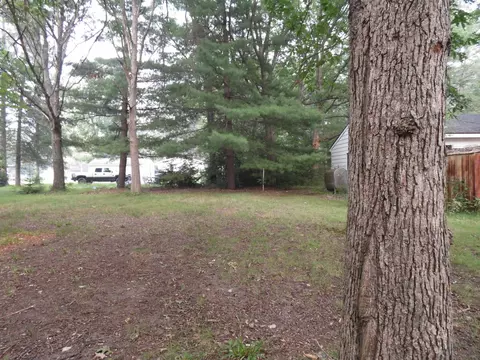 Exterior - 668 Big Oaks, Gladwin, MI 48624 photo 21 of 27