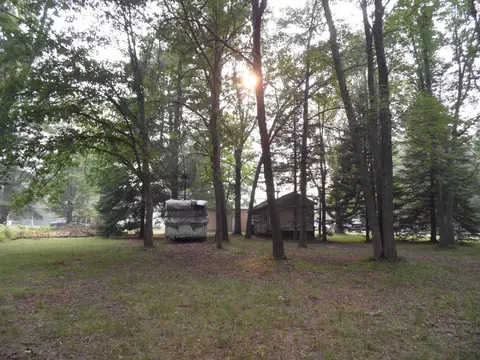 Exterior - 668 Big Oaks, Gladwin, MI 48624 photo 22 of 27