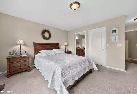 Bedroom - 18508 Opal, Macomb, MI 48042 photo 2 of 3