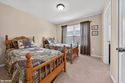 Bedroom - 18508 Opal, Macomb, MI 48042 photo 3 of 3