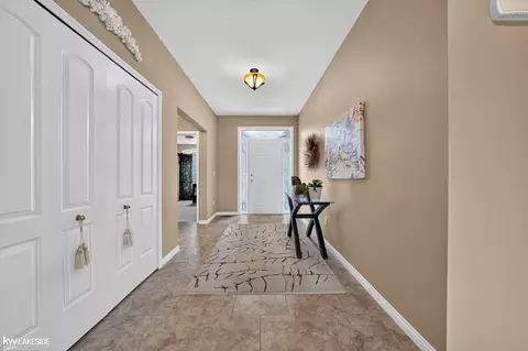 Entry Way - 18508 Opal, Macomb, MI 48042 photo 1 of 1