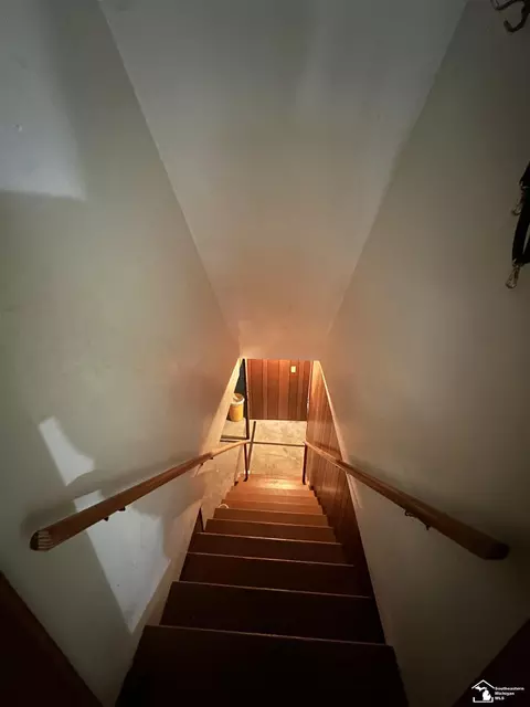 Entry Way - 53 Calvin, Monroe, MI 48162 photo 6 of 6