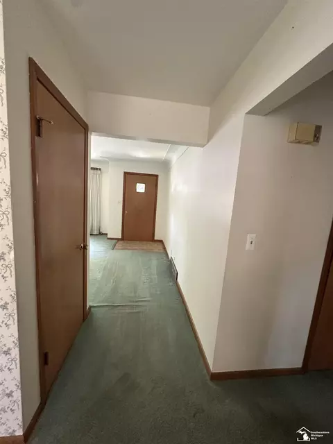 Entry Way - 53 Calvin, Monroe, MI 48162 photo 2 of 6