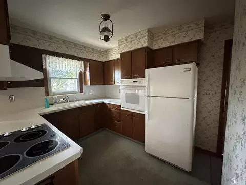 Kitchen - 53 Calvin, Monroe, MI 48162 photo 2 of 2