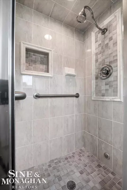Bath - 7252 Cardinal, Clay, MI 48001 photo 8 of 8