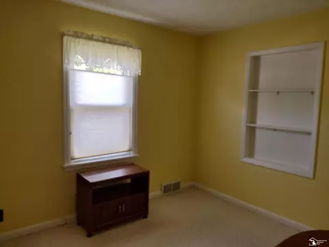 Bedroom - 1115 Cherry, Temperance, MI 48182 photo 6 of 7