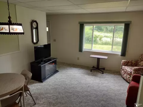Living - 1115 Cherry, Temperance, MI 48182 photo 5 of 7