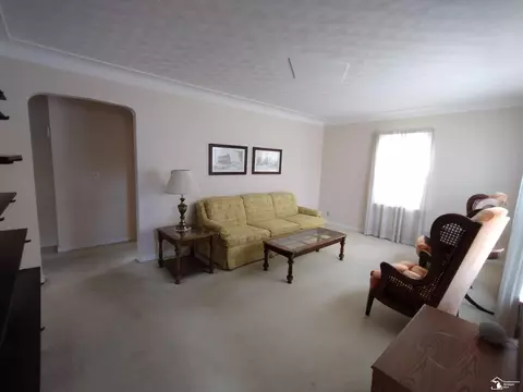 Living - 1115 Cherry, Temperance, MI 48182 photo 2 of 7