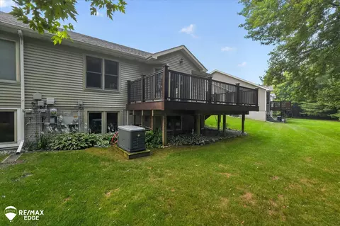 Exterior - 9147 Emily, Davison, MI 48423 photo 7 of 9