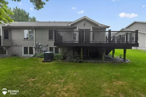 Exterior - 9147 Emily, Davison, MI 48423 photo 6 of 9