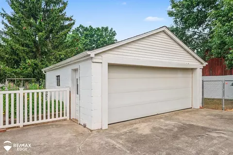 Other - 8331 E Coldwater, Davison, MI 48423 photo 2 of 14