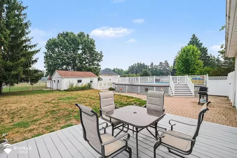 Exterior - 8331 E Coldwater, Davison, MI 48423 photo 4 of 7