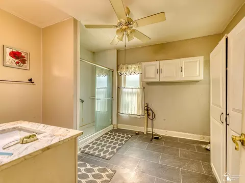 Bath - 4970 Bluebush, Monroe, MI 48162 photo 1 of 3