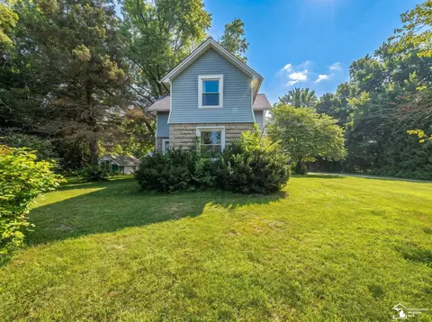 Exterior - 4970 Bluebush, Monroe, MI 48162 photo 4 of 12