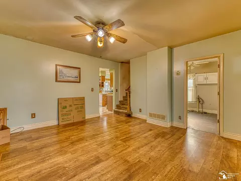 Living - 4970 Bluebush, Monroe, MI 48162 photo 3 of 7