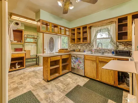 Kitchen - 4970 Bluebush, Monroe, MI 48162 photo 4 of 4
