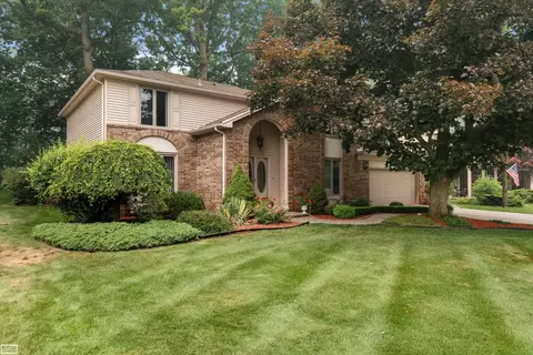 885 Medinah, Rochester Hills, MI 48309