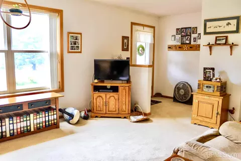 Entry Way - 1403 N Elevation, Hancock, MI 49930 photo 1 of 1