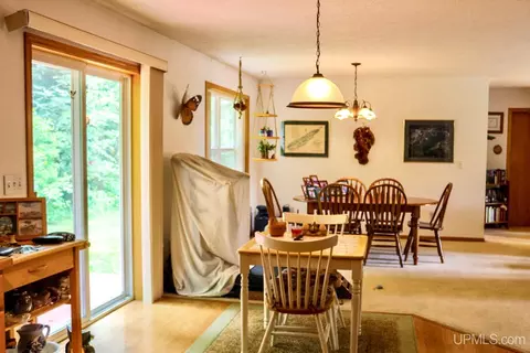 Dining - 1403 N Elevation, Hancock, MI 49930 photo 3 of 3