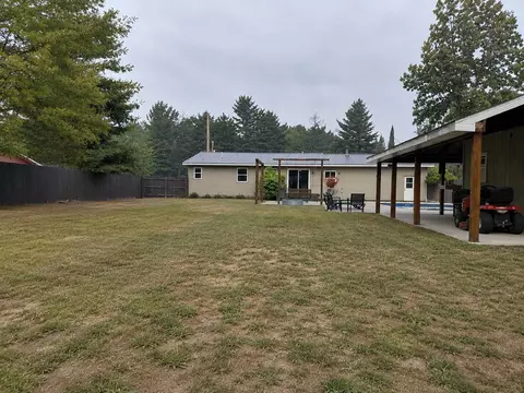 Exterior - 155 Oak Grv, Harrison, MI 48625 photo 8 of 8