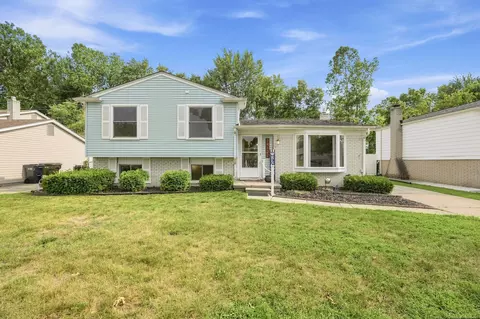 14122 Mary Grv, Sterling Heights, MI 48313