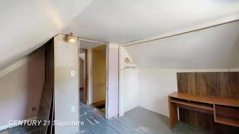 Entry Way - 455 Deland, Flushing, MI 48433 photo 4 of 4