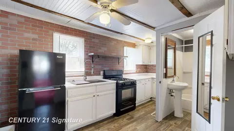 Other - 455 Deland, Flushing, MI 48433 photo 2 of 5