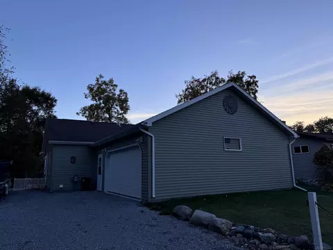 Exterior - 3152 Brier, Farwell, MI 48622 photo 3 of 5