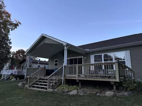Exterior - 3152 Brier, Farwell, MI 48622 photo 4 of 5