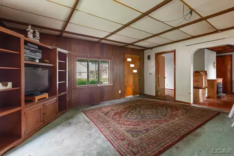 Living - 306 Summer, Adrian, MI 49221 photo 1 of 4