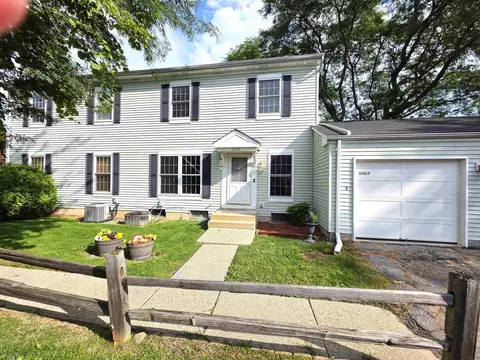 38615 Diamond Head, Clinton Township, MI 48038