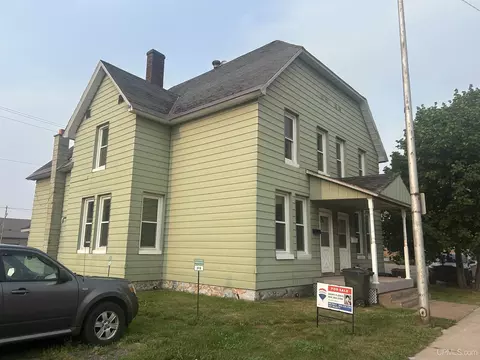 Exterior - 313-315 E Pearl, Ishpeming, MI 49849 photo 4 of 11