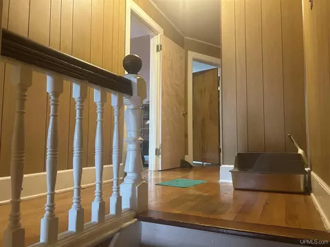 Entry Way - 313-315 E Pearl, Ishpeming, MI 49849 photo 12 of 15