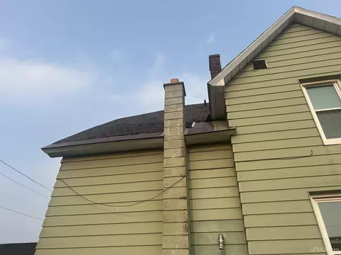 Exterior - 313-315 E Pearl, Ishpeming, MI 49849 photo 7 of 11