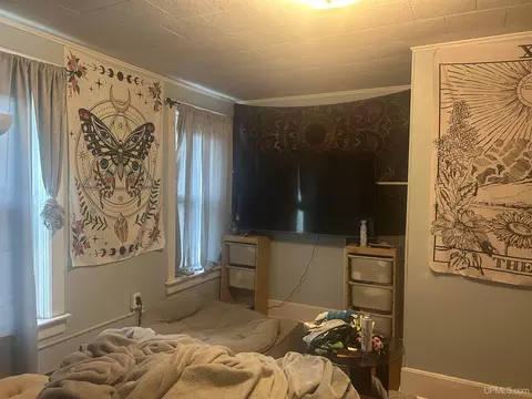 Bedroom - 313-315 E Pearl, Ishpeming, MI 49849 photo 2 of 10