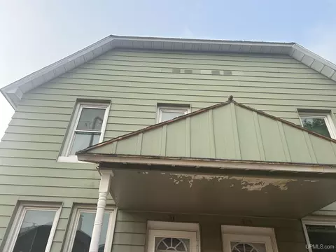 Exterior - 313-315 E Pearl, Ishpeming, MI 49849 photo 5 of 11
