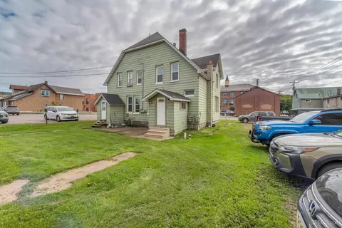 Exterior - 313-315 E Pearl, Ishpeming, MI 49849 photo 2 of 11