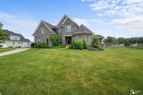 6615 Summerlyn, Lambertville, MI 48144