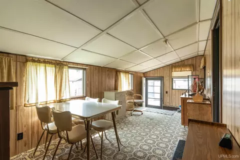 Dining - 352 E 2nd, Caspian, MI 49915 photo 1 of 1