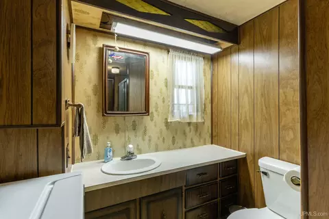 Bath - 352 E 2nd, Caspian, MI 49915 photo 1 of 1