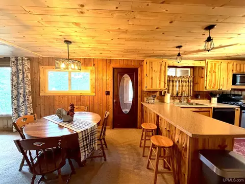 Dining - 16715 Co Rd Cgps, Ishpeming, MI 49849 photo 2 of 3