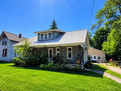 111 W Broadway, Scottville, MI 49454