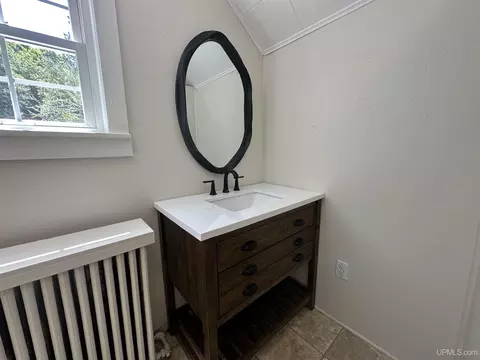 Bath - 502 Luoma, Wakefield, MI 49968 photo 3 of 3