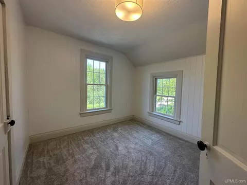 Bedroom - 502 Luoma, Wakefield, MI 49968 photo 2 of 6