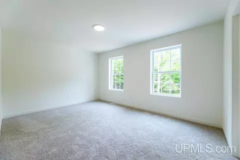 41 Tipperary, Gladstone, MI 49837 photo 9